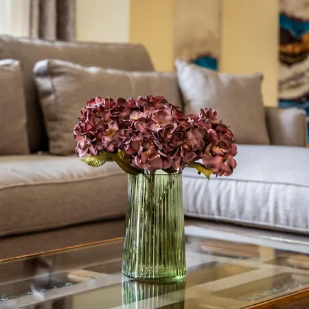 Villa Poolside Paradise Żebbuġ